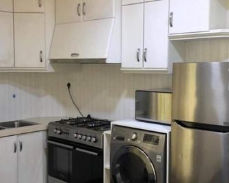 Luxury 3 Room Apartment by Oboe - Malé - Cocina