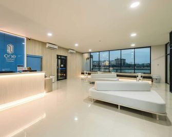 One Budget Chiangsaen - Chiang Saen - Front desk