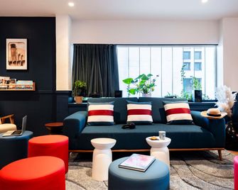 ibis Styles Rouen Centre Cathédrale - Rouen - Area lounge