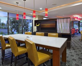 TownePlace Suites by Marriott San Jose Santa Clara - סנטה קלרה - מסעדה