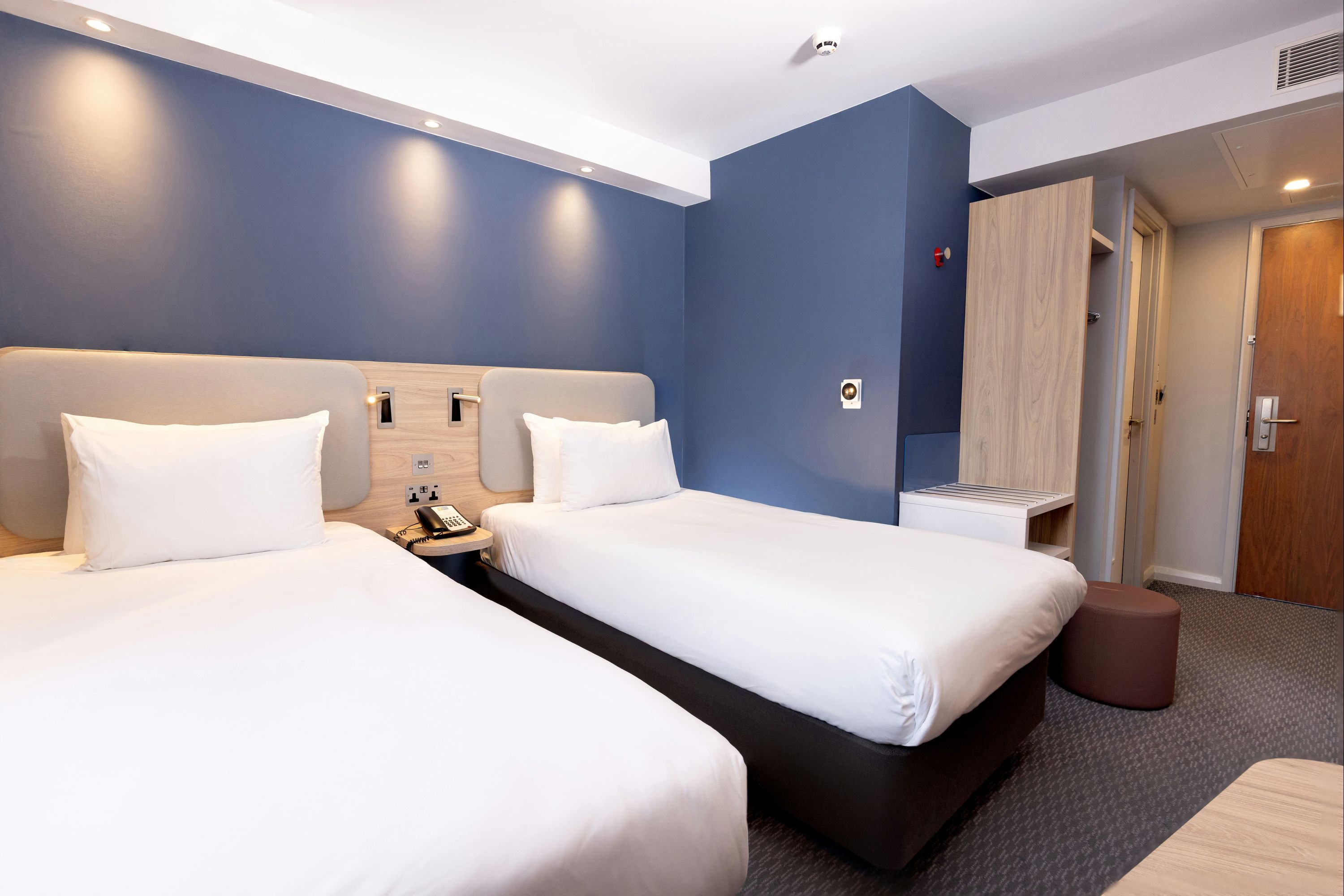 Holiday Inn Express Windsor By IHG - ווינדזור - חדר שינה