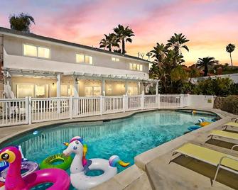 Stunning Coastal Escape with Private Pool, Spa, Arcade, Disney, Beach - Mission Viejo - Pool