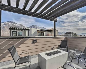 Chic & Sunny Provo Townhome w/ Rooftop Deck! - Provo - Balcony