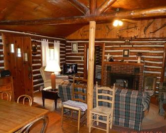 Log Cabin on Little Platte Lake - Bring Your Own Linens - Honor - Dining room