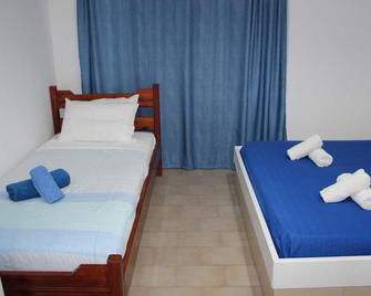The Three Anchors Rooms - Agios Georgios - Спальня