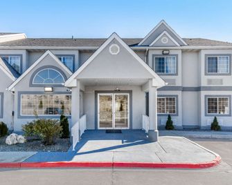Quality Inn & Suites Elko - Elko - Building