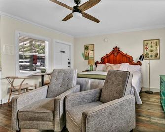 Safety Harbor Motel - Safety Harbor