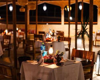 Thousand Nights Camp - Bidīyah - Restaurace