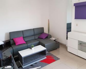 Résidence Esther 2 - Abidjan - Living room