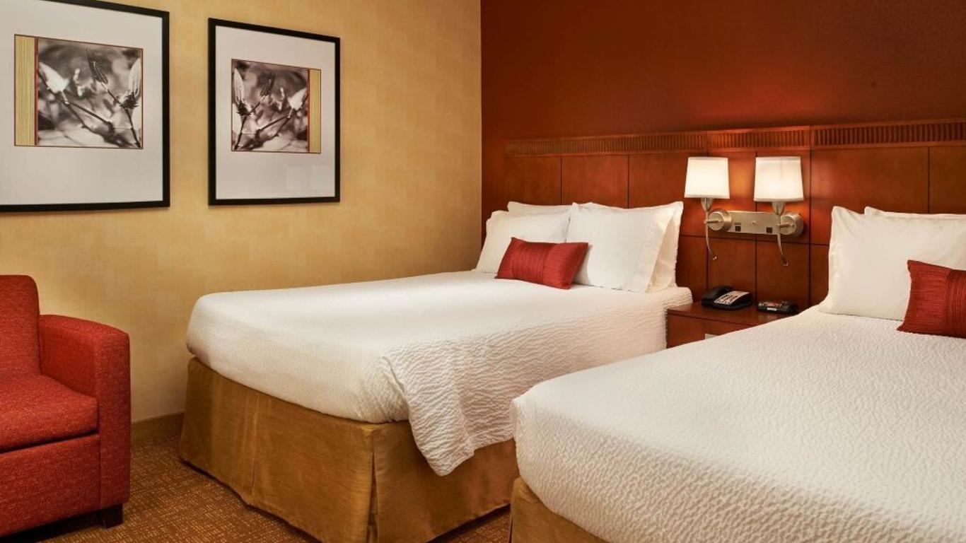 Courtyard by Marriott Indianapolis Castleton