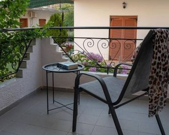 Sivotahomes-family - Sivota - Balkon