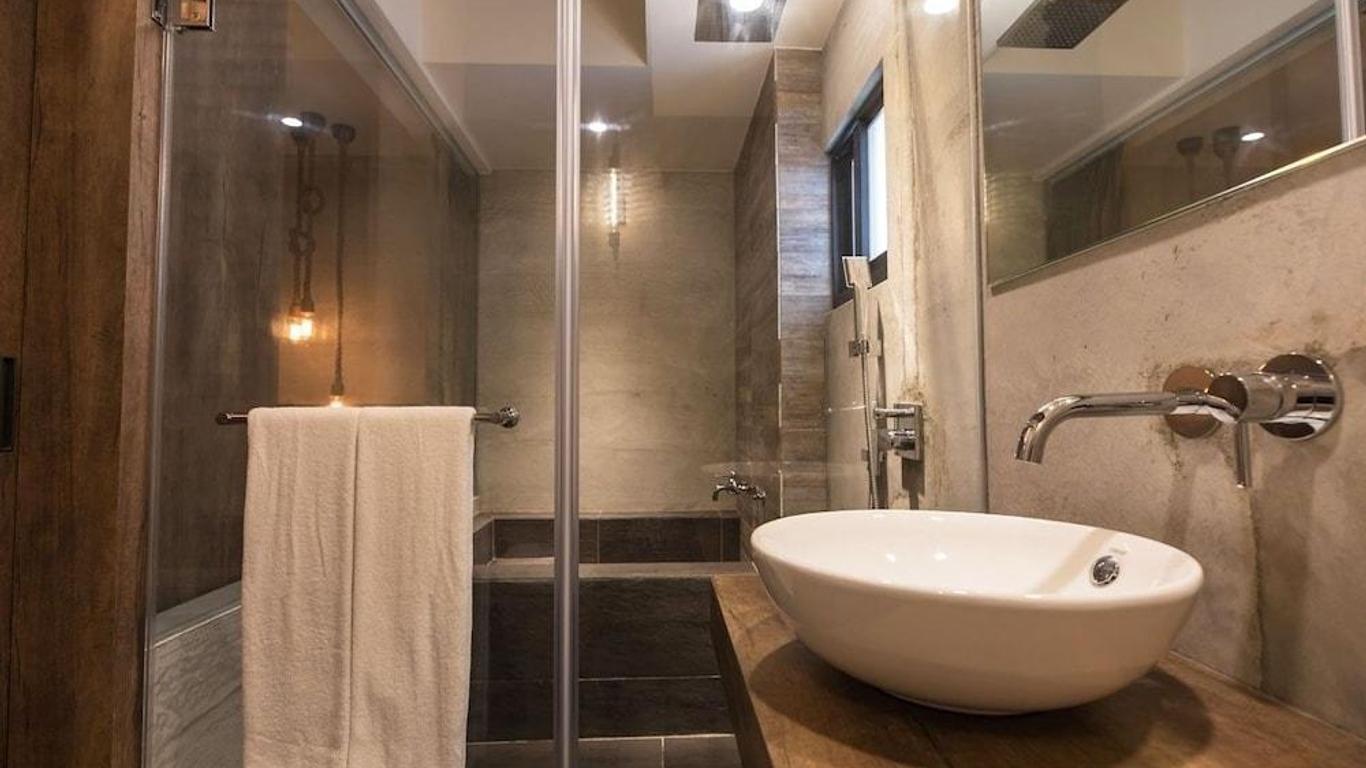 Wild Hotel 渡假旅店