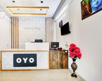 Hotel O Aura Hotel Sonnet Inns - Ranchi - Front desk