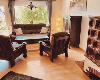 Ferienwohnung Bienenkorb - Selb - Wohnzimmer