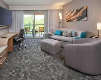 Sonesta Select Allentown Bethlehem Airport - Bethlehem - Living room