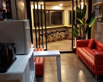 White House - Sokcho - Lobby