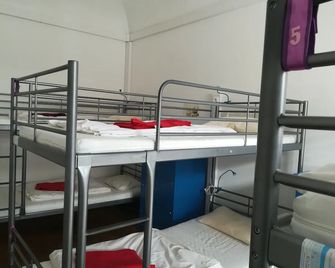 Old Evora Hostel - Evora