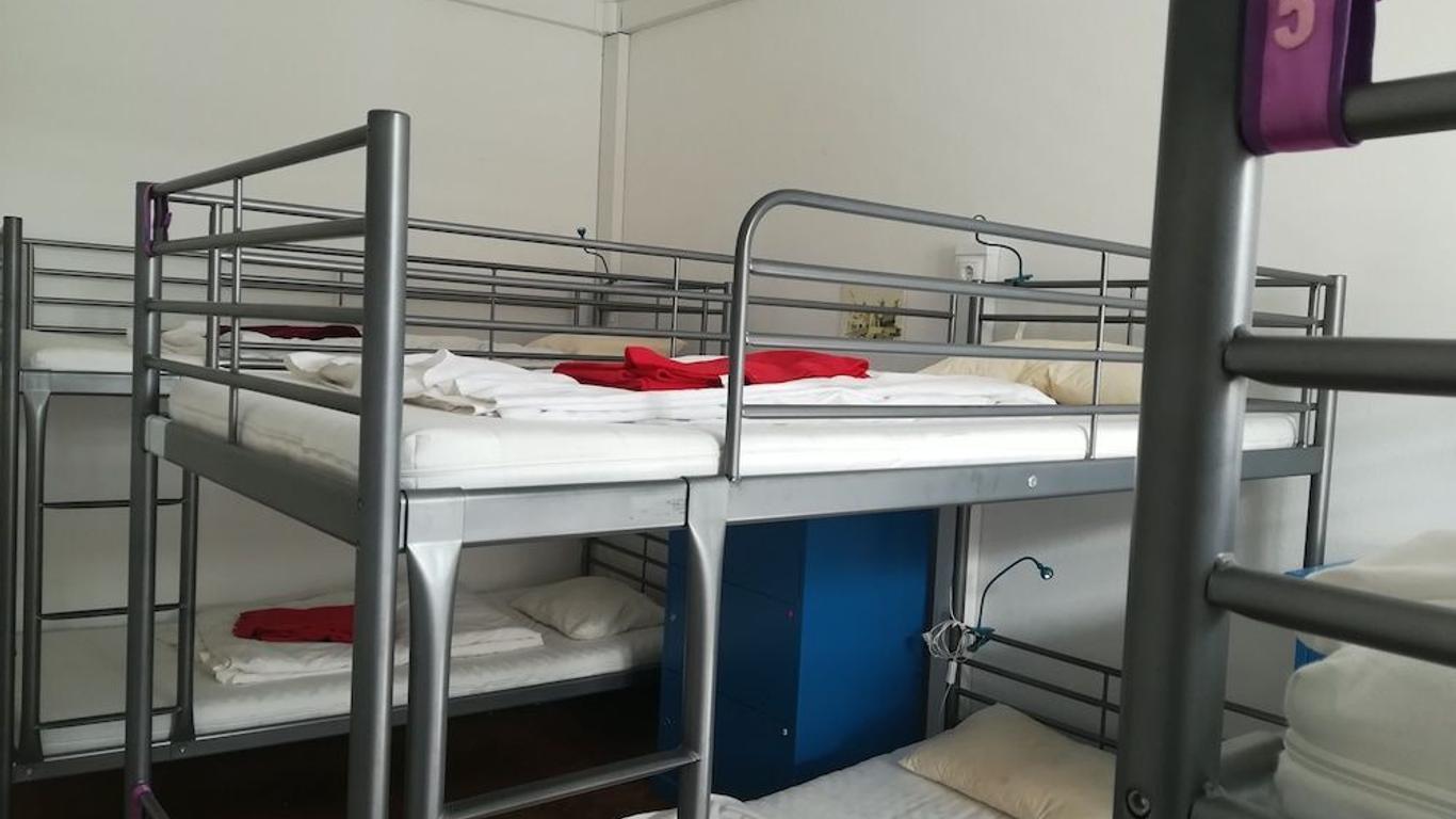 Old Évora Hostel