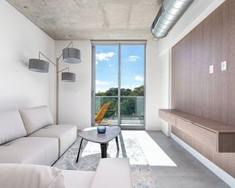 Milan Aventura Hotel - Aventura - Wohnzimmer