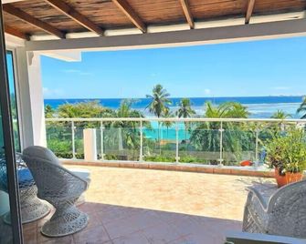 Hotel Neptunos Refugio - Boca Chica - Balcony