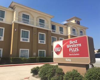 Best Western Plus Katy Inn & Suites - Katy - Rakennus