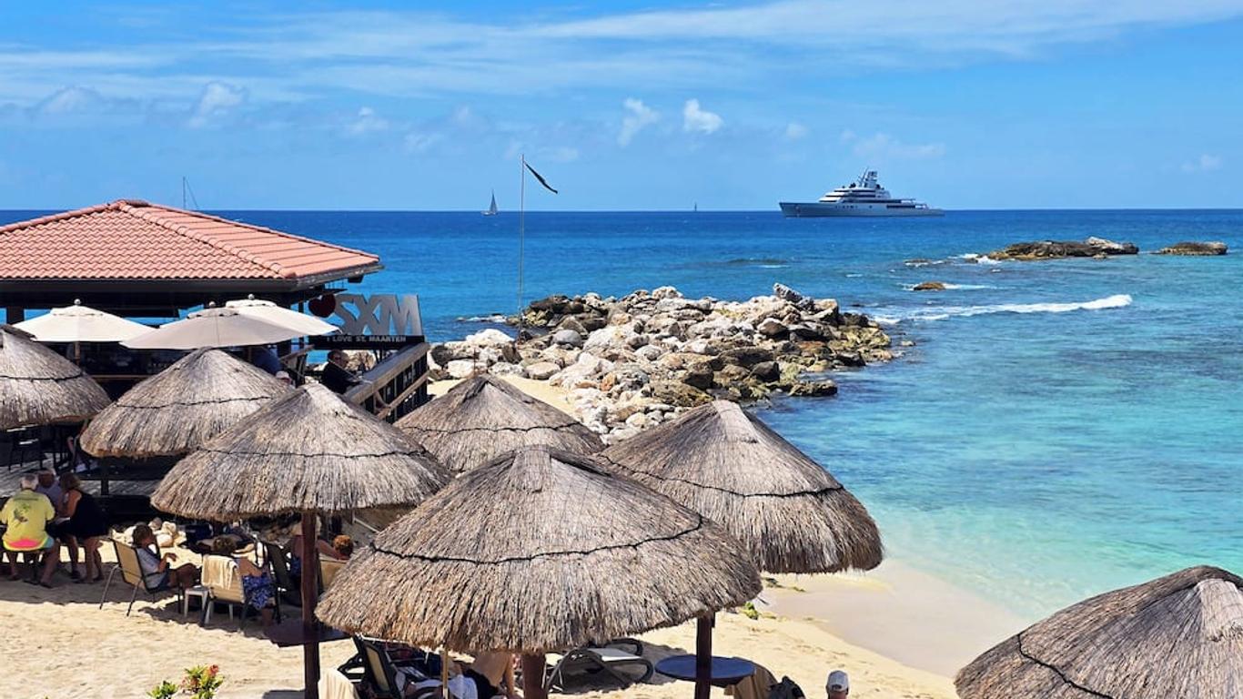 سيمسن باي ريزورت، مارينا آند سبا