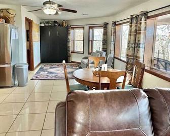Buffalo Cabin Gorgeous Illinois River view - Tahlequah - Dining room