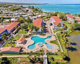 Dorado Del Mar Villa by PH - Dorado - Pool