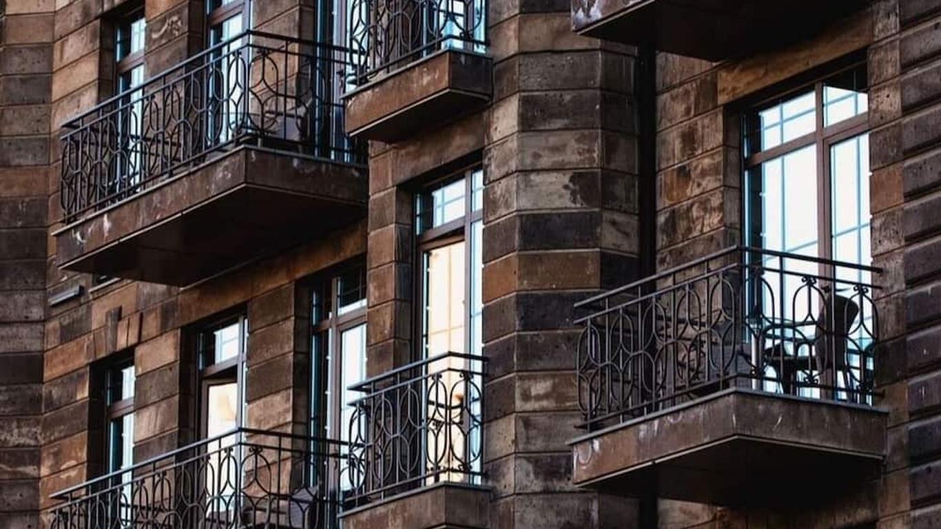 Boulevard Hotel