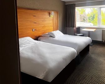 Park Hotel - Falkirk - Bedroom