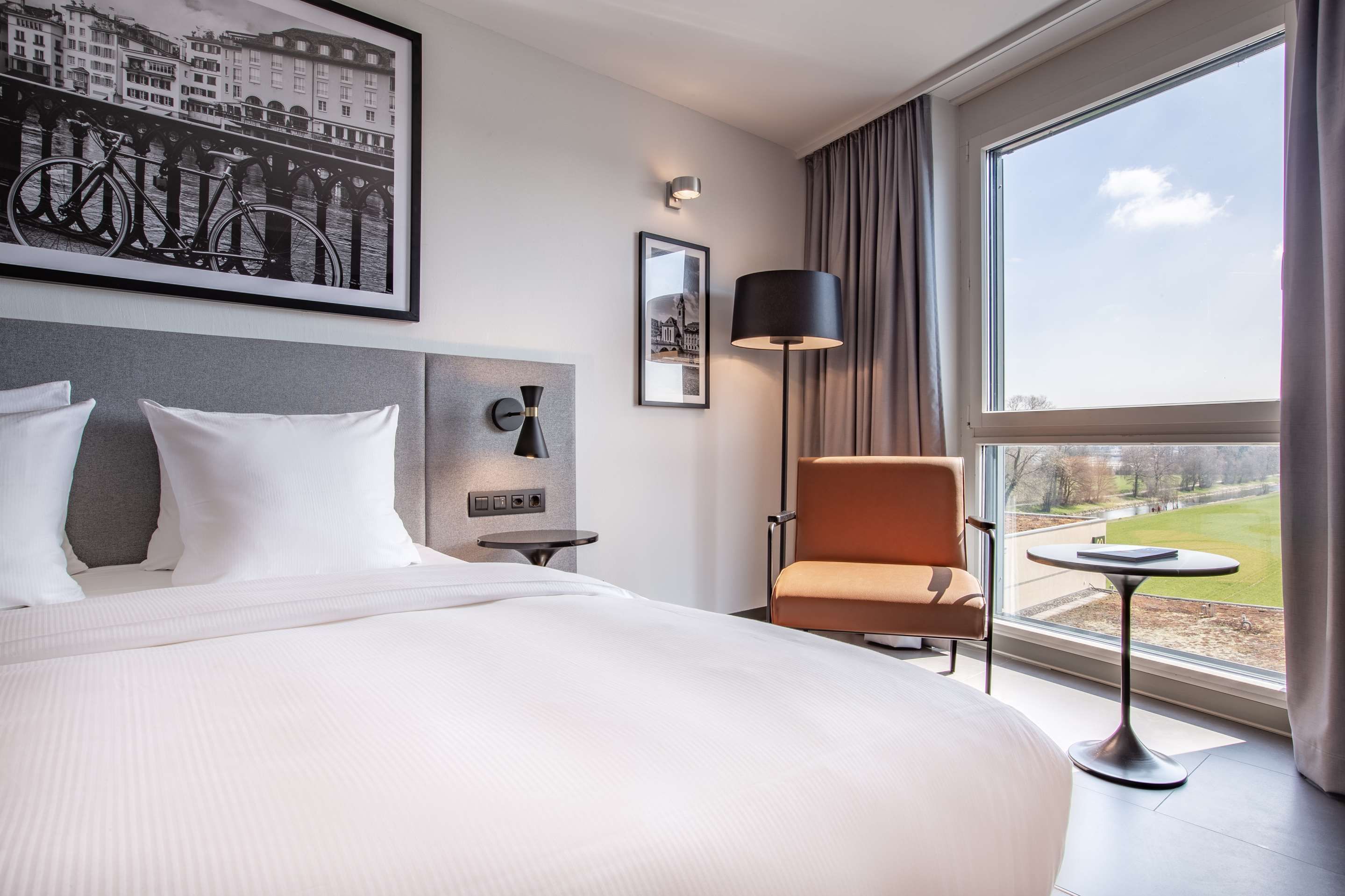 Radisson Hotel Zurich Airport thumbnail 3