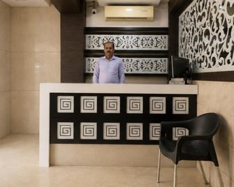 Hotel Apex Regency - Mumbai - Front desk