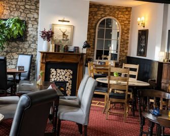 George Inn, Mere - Warminster - Ravintola