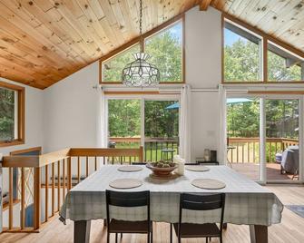 Rustic Catskills Cabin with Hot Tub and Mountain Views - Prattsville