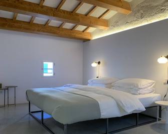 Fragile Hotel - Ciutadella de Menorca - Dormitor
