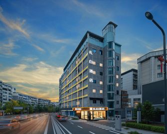 Libai Hotel (Wanda Plaza Jiangdong Station Branch) - Neijiang - Building