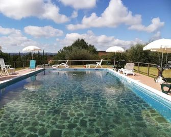 Casale Giuncheto - Piccione - Piscina