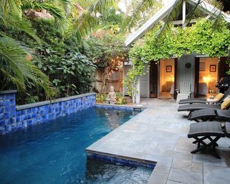 Key West Oasis, Seperate Cottage, Very Private Pool & Back Yard - Key West - Piscina