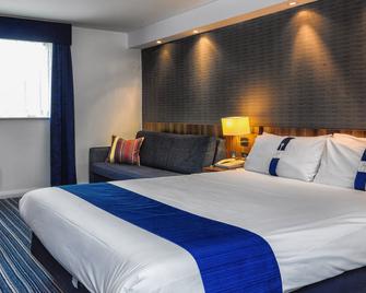 Holiday Inn Express Glenrothes - Glenrothes - Bedroom