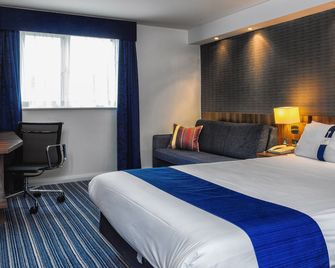 Holiday Inn Express Glenrothes By IHG - Glenrothes - Habitación