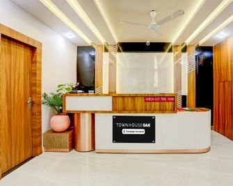 OYO 83008 Hotel Kapson - Dhanbād - Front desk