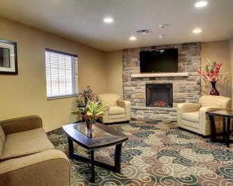 Cobblestone Hotel & Suites - Broken Bow - Broken Bow - Lobby