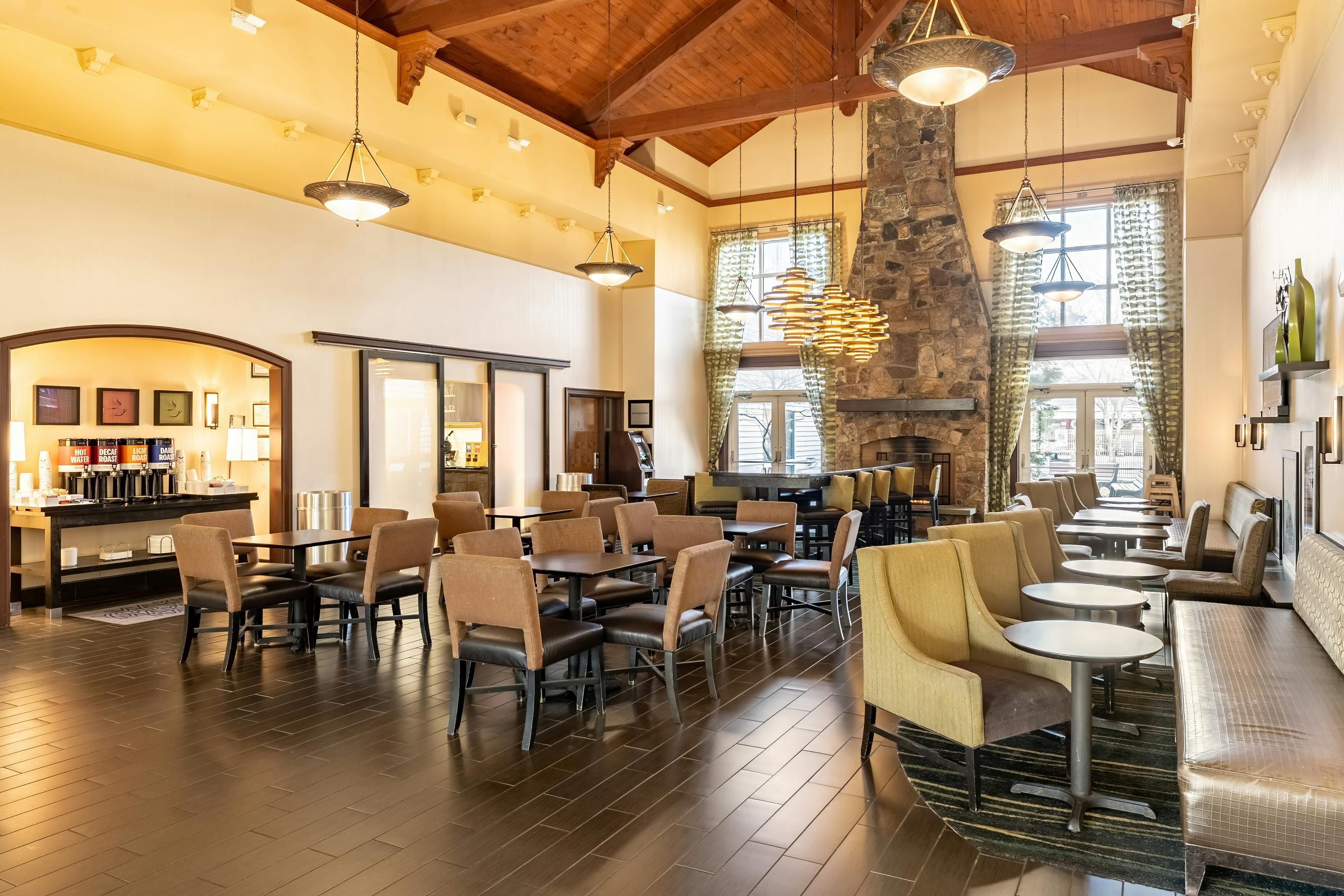 Hampton Inn & Suites Philadelphia/Newtown - Yardley - Restaurant