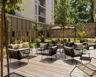Residhome Toulouse Ponts Jumeaux - Toulouse - Patio