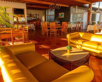 بوسادا ماريليا - كابو فريو - مطعم