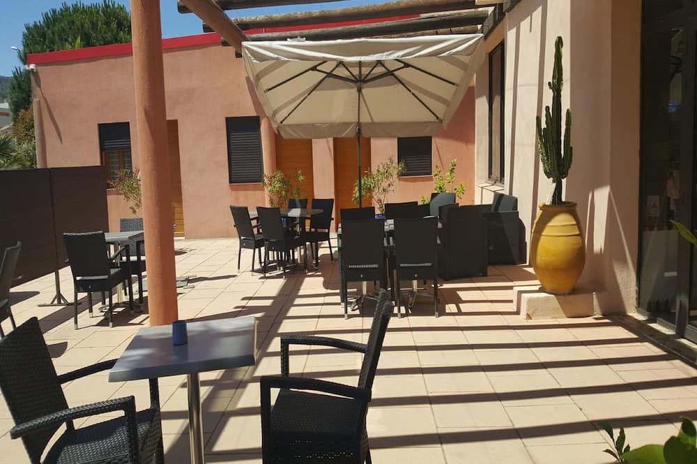 Hôtel L'Hacienda - Châteauneuf-les-Martigues - Patio