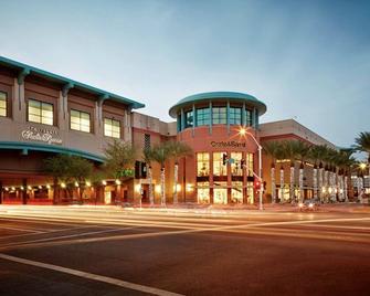 D. Central Scottsdale Suite Near Dining & Fun - Scottsdale - Building