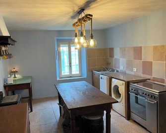 ‘Casa di Alfie’ cosy cottage in the Italian mountains - Villa Minozzo - Cocina