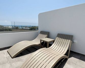 White Lily - Adults Only 16 plus - Agios Georgios - Balkon