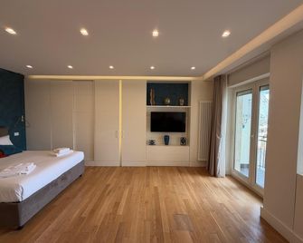 Napoli City Center - Appartamenti e Camere - Неаполь